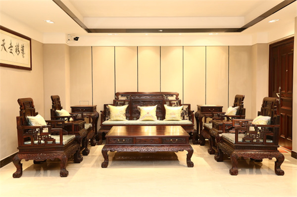 为何家里要有几件中式家具？